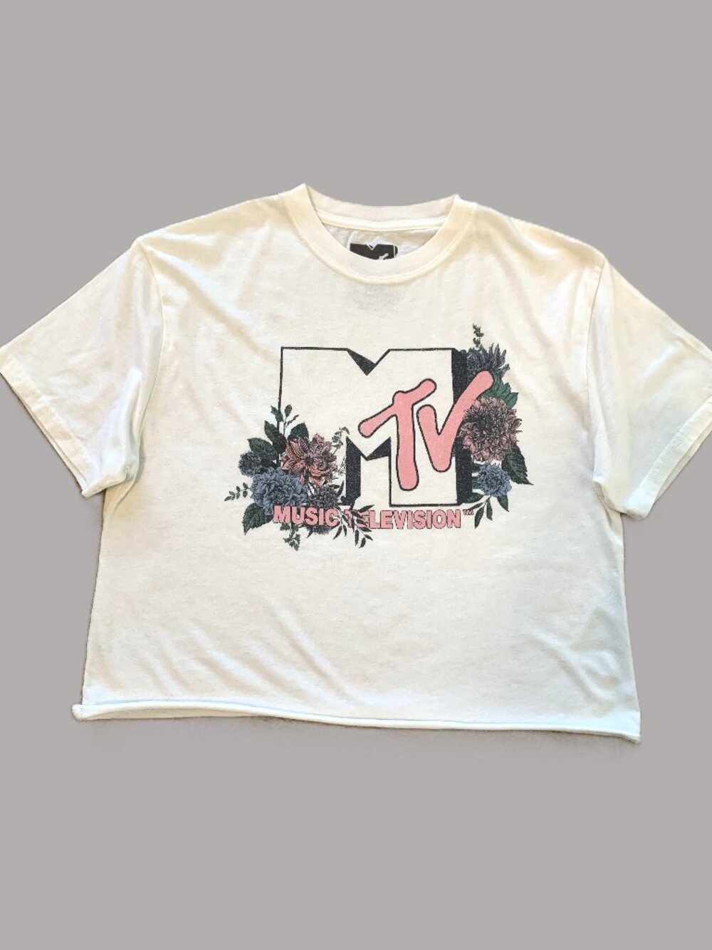 Women MTV Graphic Tee Short Sleeves Cream Classic Size M